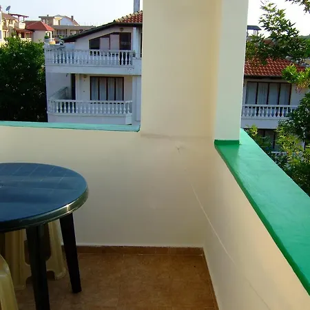 ホテル Familia Fantastiko キテン