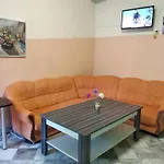 فندق Familia Fantastiko 2*