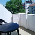 Familia Fantastiko كيتن