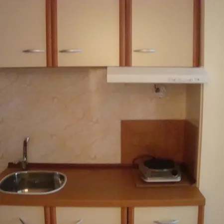 Хотел Familia Fantastiko