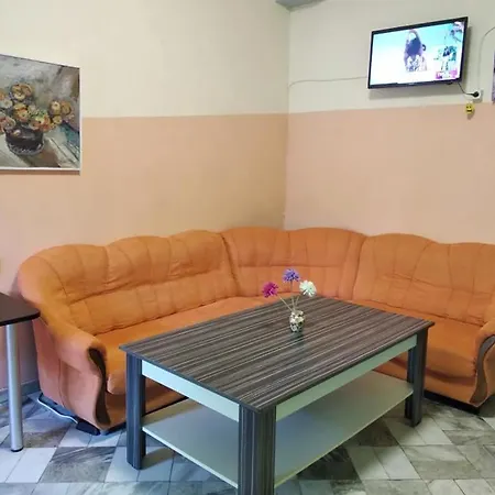 Хотел Familia Fantastiko 2*