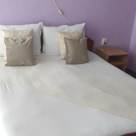 Familia Fantastiko 2* Китен